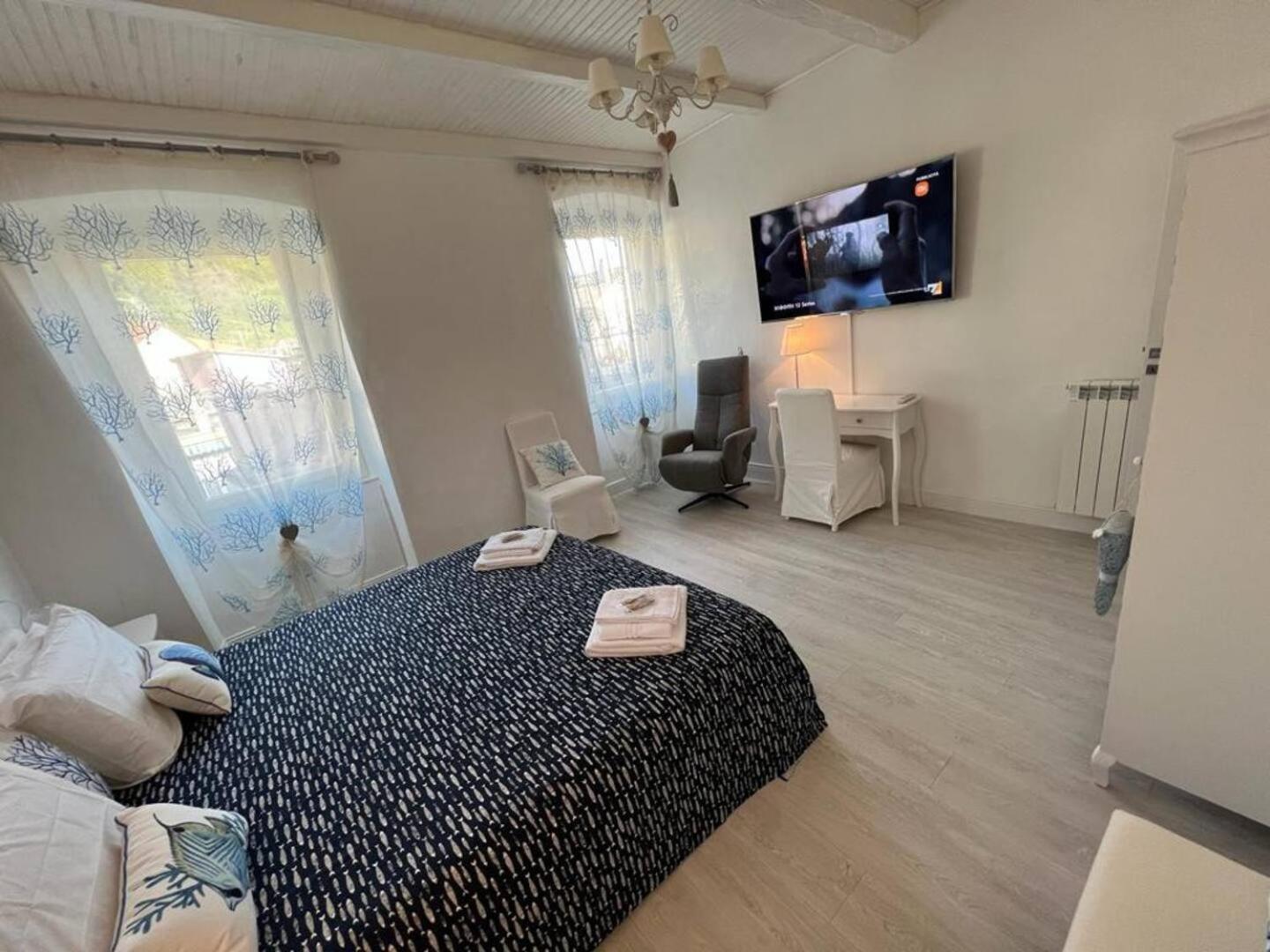 Deluxe 4 Bedrooms In Fegina Monterosso Монтероссо-аль-Маре Екстер'єр фото