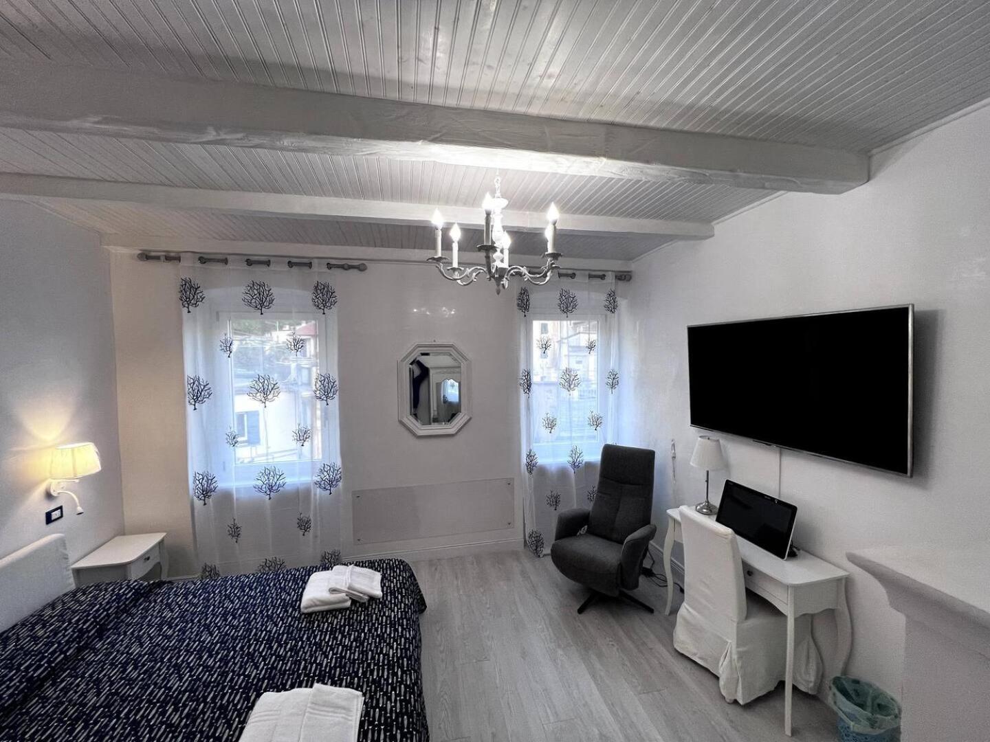 Deluxe 4 Bedrooms In Fegina Monterosso Монтероссо-аль-Маре Екстер'єр фото